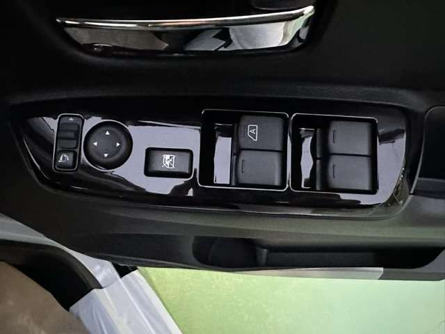 三菱 デリカ　ミニ ６６０ Ｔ プレミアム R5年 (東海) 99