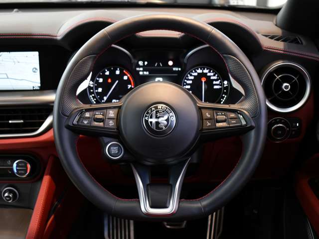 アルファロメオ ステルヴィオ ２．０ ターボ Ｑ４ ヴェローチェ ４ＷＤ R4年 (関東) 99
