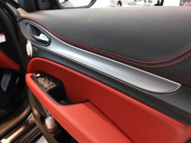 アルファロメオ ステルヴィオ ２．０ ターボ Ｑ４ ヴェローチェ ４ＷＤ R4年 (関東) 99