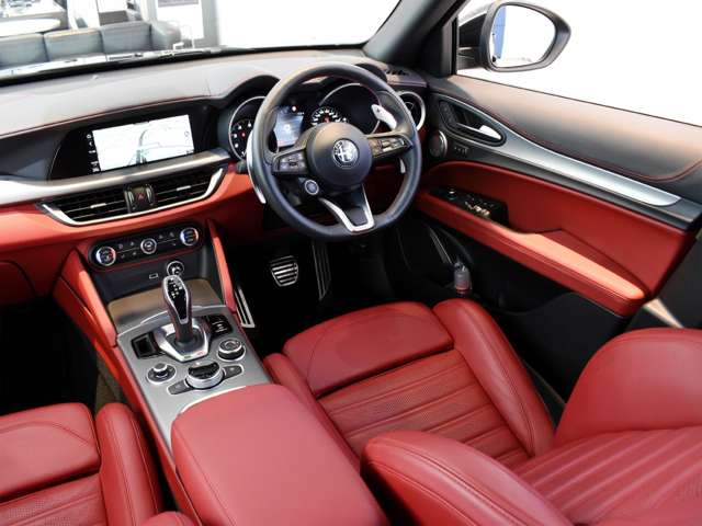 アルファロメオ ステルヴィオ ２．０ ターボ Ｑ４ ヴェローチェ ４ＷＤ R4年 (関東) 99