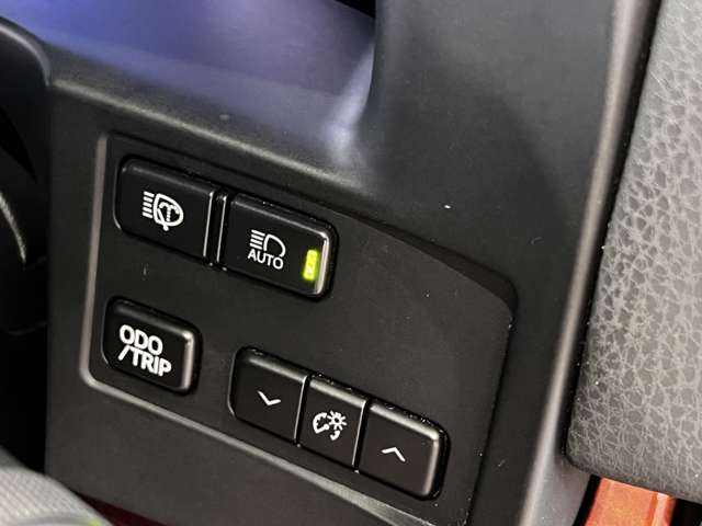 トヨタ クラウンマジェスタ　ハイブリッド ３．５ Ｆバージョン H27年 (関東) 99