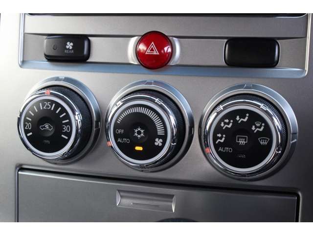 三菱 デリカ　Ｄ：５ ２．２ Ｄ パワーパッケージ ディーゼルターボ ４ＷＤ H25年 (関東) 99