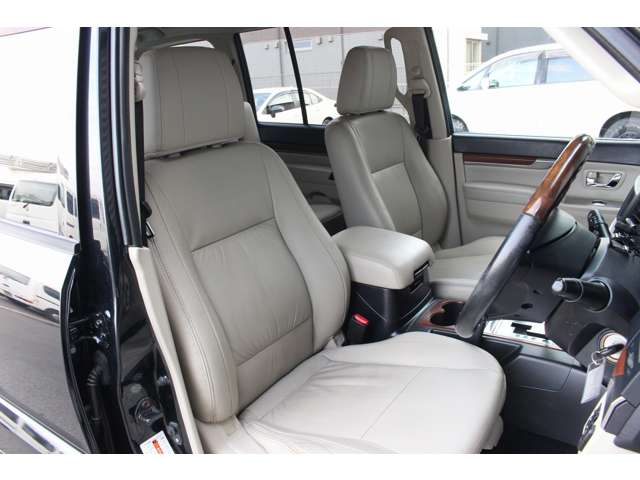 三菱 パジェロ ３．０ ロング エクシード ４ＷＤ H22年 (関東) 99