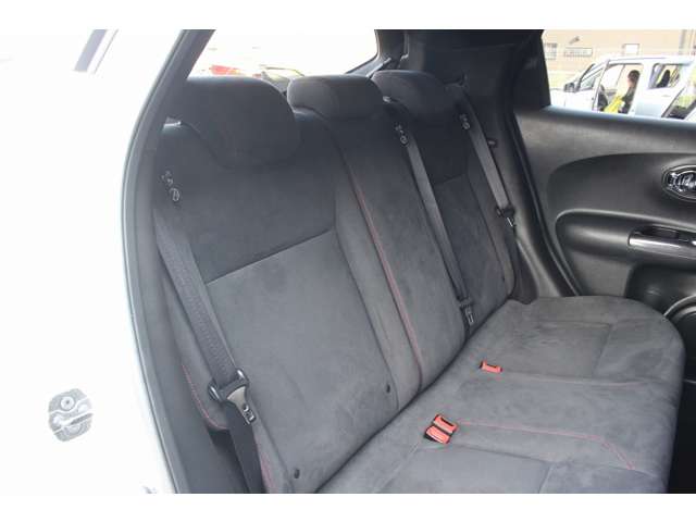 日産 ジューク １．６ ＮＩＳＭＯ ４ＷＤ H25年 (関東) 99