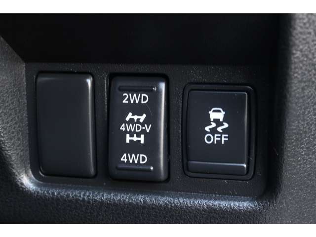 日産 ジューク １．６ ＮＩＳＭＯ ４ＷＤ H25年 (関東) 99