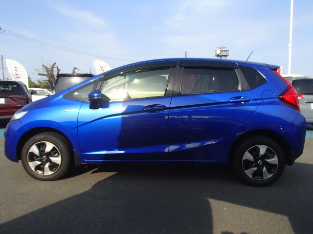 ホンダ フィット　ハイブリッド １．５ ハイブリッド Ｌパッケージ ４ＷＤ H29年 (東北) 99