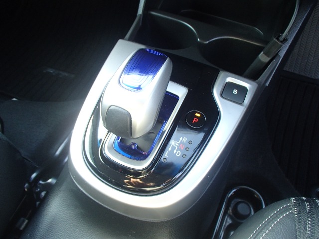 ホンダ フィット　ハイブリッド １．５ ハイブリッド Ｌパッケージ ４ＷＤ H29年 (東北) 99