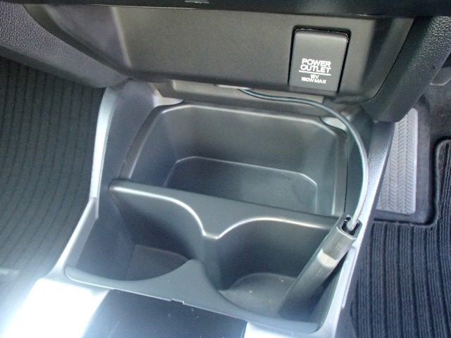 ホンダ フィット　ハイブリッド １．５ ハイブリッド Ｌパッケージ ４ＷＤ H29年 (東北) 99