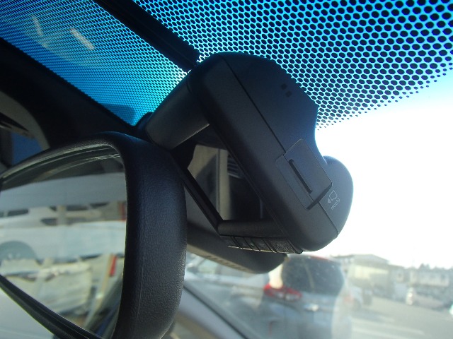 ホンダ フィット　ハイブリッド １．５ ハイブリッド Ｌパッケージ ４ＷＤ H29年 (東北) 99