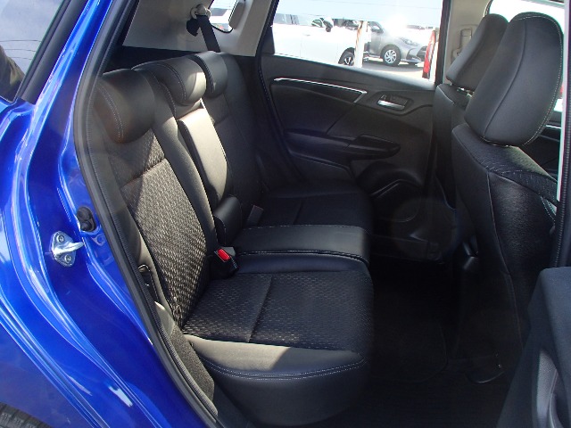 ホンダ フィット　ハイブリッド １．５ ハイブリッド Ｌパッケージ ４ＷＤ H29年 (東北) 99