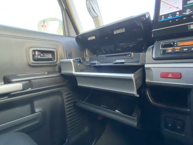 スズキ スペーシア ６６０ ギア ハイブリッド ＸＺ R5年 (甲信越・北陸) 99