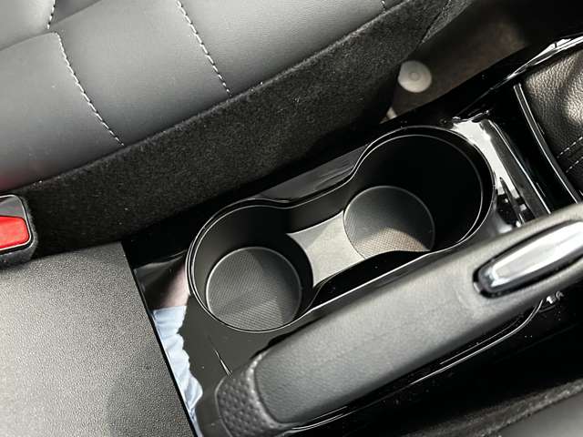 シトロエン Ｃ３　エアクロス　ＳＵＶ シャイン パック ブルーＨＤＩ ディーゼルターボ R5年 (中国) 99