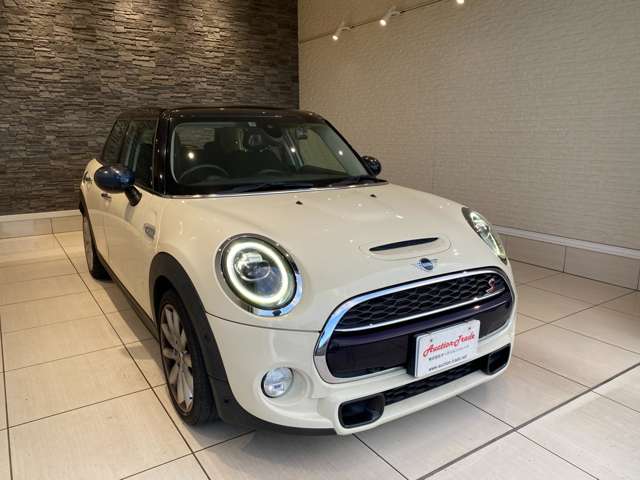 ミニ ミニ クーパーＳＤ ５ドア R1年 (九州・沖縄) 99