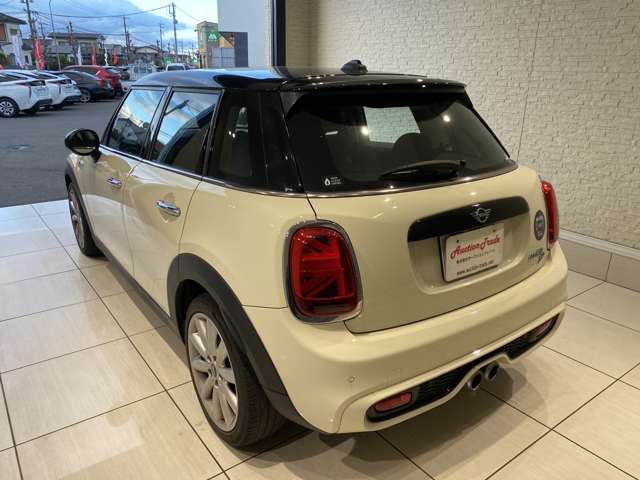 ミニ ミニ クーパーＳＤ ５ドア R1年 (九州・沖縄) 99