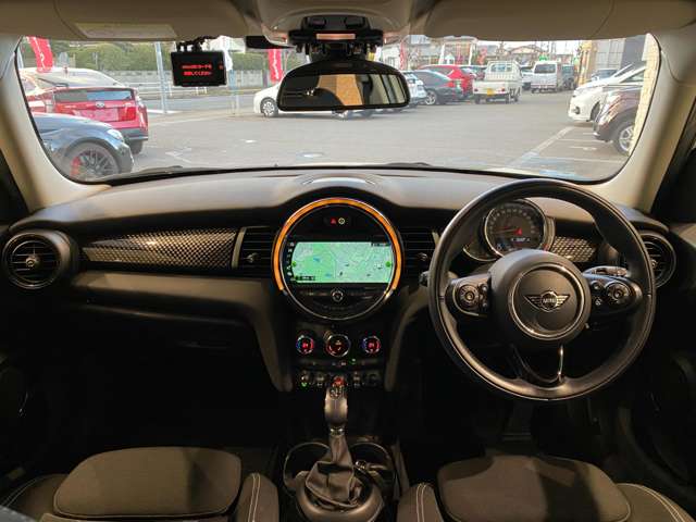 ミニ ミニ クーパーＳＤ ５ドア R1年 (九州・沖縄) 99