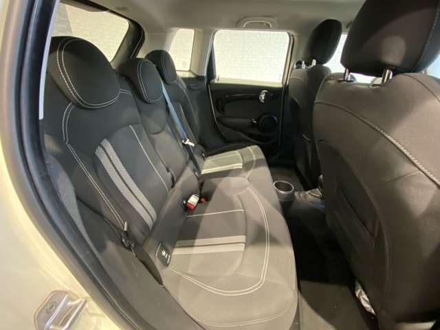 ミニ ミニ クーパーＳＤ ５ドア R1年 (九州・沖縄) 99