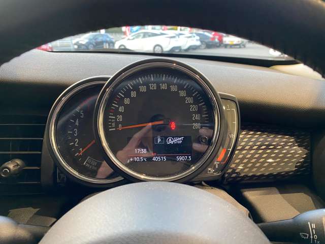 ミニ ミニ クーパーＳＤ ５ドア R1年 (九州・沖縄) 99