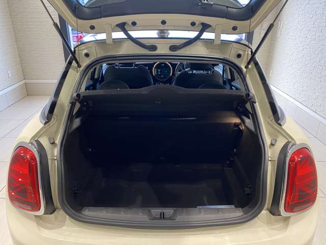 ミニ ミニ クーパーＳＤ ５ドア R1年 (九州・沖縄) 99