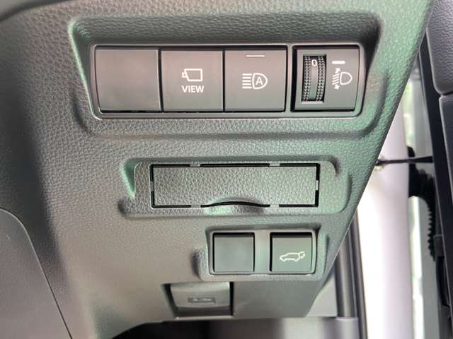 トヨタ カローラクロス　ハイブリッド １．８ ハイブリッド Ｚ R5年 (九州・沖縄) 99