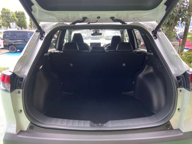 トヨタ カローラクロス　ハイブリッド １．８ ハイブリッド Ｚ R5年 (九州・沖縄) 99