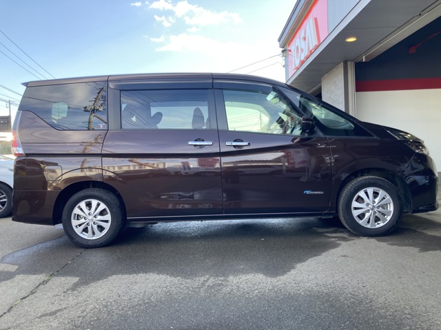 日産 セレナ ２．０ Ｇ ４ＷＤ H28年 (東北) 99