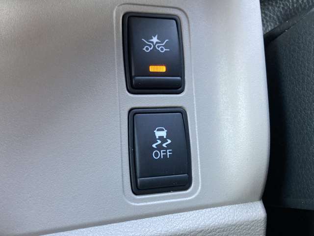 日産 セレナ ２．０ Ｇ ４ＷＤ H28年 (東北) 99