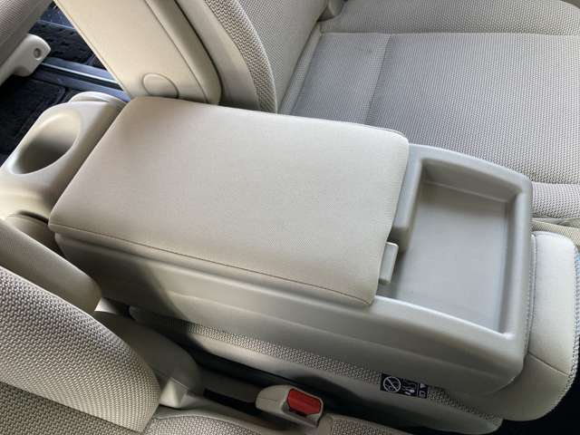 日産 セレナ ２．０ Ｇ ４ＷＤ H28年 (東北) 99