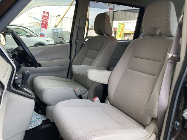 日産 セレナ ２．０ Ｇ ４ＷＤ H28年 (東北) 99