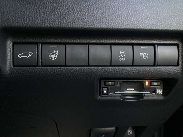 トヨタ ハリアー　ハイブリッド ２．５ ハイブリッド Ｅ－ＦＯＵＲ Ｚ レザーパッケージ ４ＷＤ R6年 (東北) 99