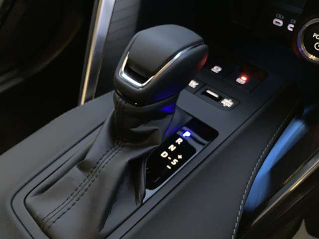 トヨタ ハリアー　ハイブリッド ２．５ ハイブリッド Ｅ－ＦＯＵＲ Ｚ レザーパッケージ ４ＷＤ R6年 (東北) 99