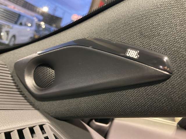 トヨタ ハリアー　ハイブリッド ２．５ ハイブリッド Ｅ－ＦＯＵＲ Ｚ レザーパッケージ ４ＷＤ R6年 (東北) 99