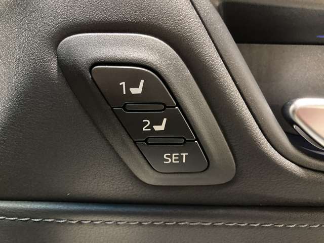 トヨタ ハリアー　ハイブリッド ２．５ ハイブリッド Ｅ－ＦＯＵＲ Ｚ レザーパッケージ ４ＷＤ R6年 (東北) 99