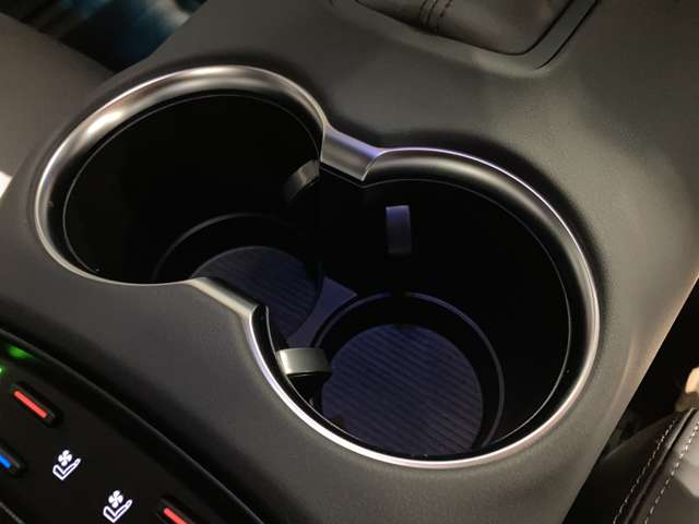 トヨタ ハリアー　ハイブリッド ２．５ ハイブリッド Ｅ－ＦＯＵＲ Ｚ レザーパッケージ ４ＷＤ R6年 (東北) 99