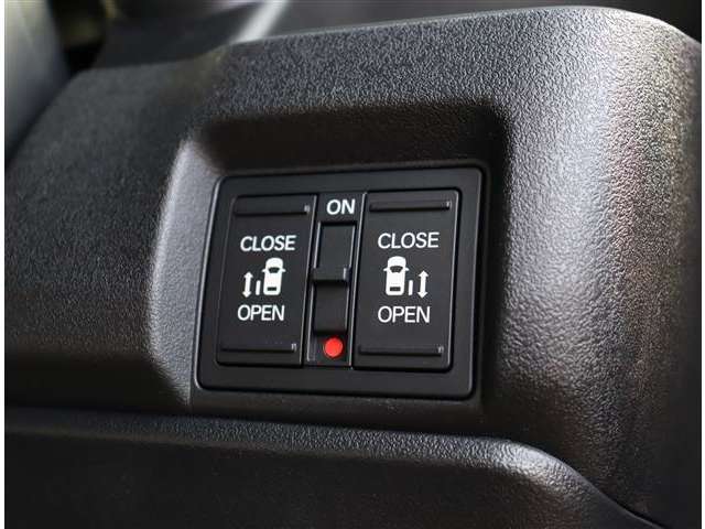 ホンダ Ｎ　ＢＯＸ カスタム ６６０ ターボ R6年 (関東) 99