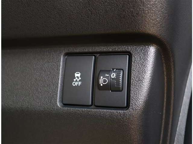 ホンダ Ｎ　ＢＯＸ カスタム ６６０ ターボ R6年 (関東) 99