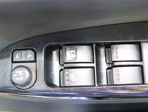 ダイハツ タント ６６０ カスタム Ｘ トップエディション ＶＳ ＳＡＩＩＩ R1年 (関東) 99