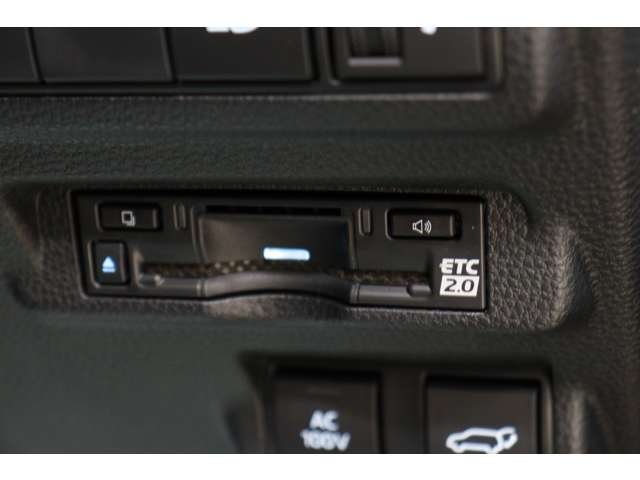 トヨタ カローラクロス　ハイブリッド １．８ ハイブリッド Ｚ R6年 (東海) 99