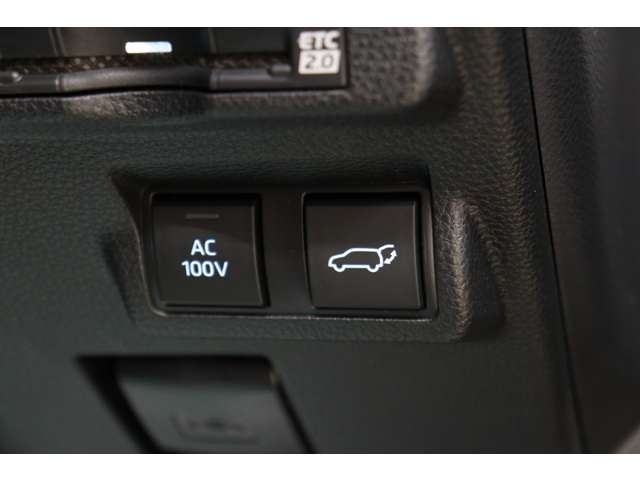 トヨタ カローラクロス　ハイブリッド １．８ ハイブリッド Ｚ R6年 (東海) 99