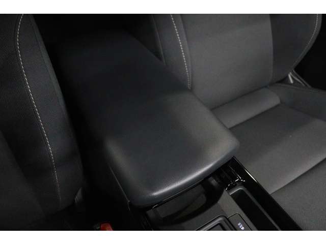 トヨタ プリウス ２．０ Ｇ R5年 (東海) 99