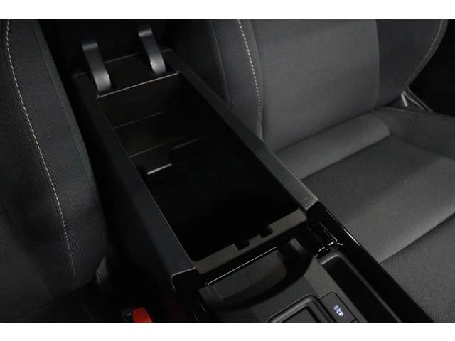 トヨタ プリウス ２．０ Ｇ R5年 (東海) 99