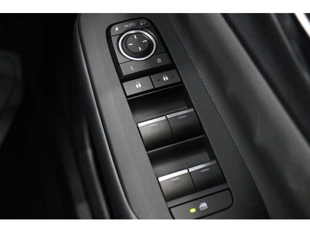 トヨタ プリウス ２．０ Ｇ R5年 (東海) 99