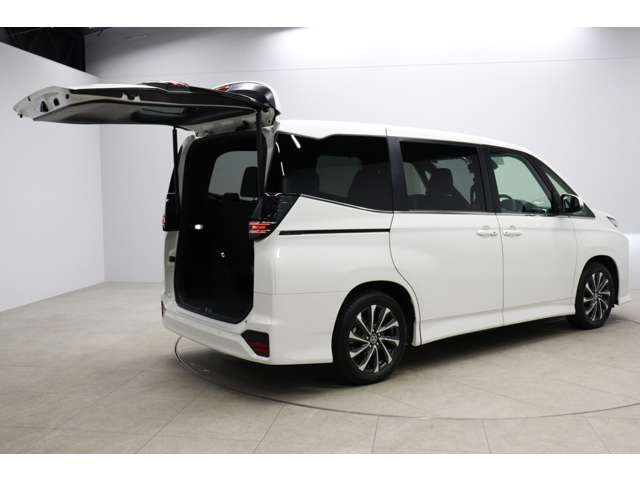 トヨタ ヴォクシー ２．０ Ｓ－Ｚ R5年 (東海) 99