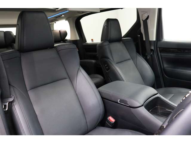 トヨタ アルファード ２．５ Ｓ Ｃパッケージ R4年 (東海) 99