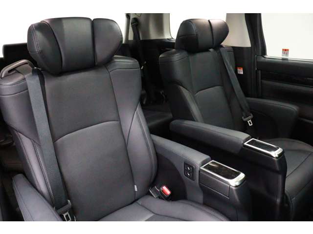 トヨタ アルファード ２．５ Ｓ Ｃパッケージ R4年 (東海) 99