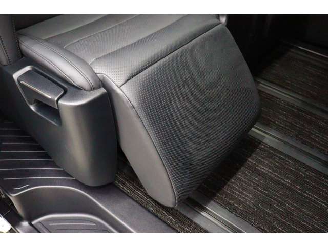 トヨタ アルファード ２．５ Ｓ Ｃパッケージ R4年 (東海) 99