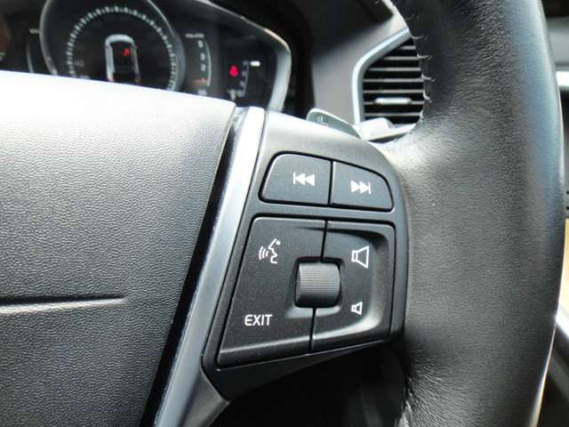 ボルボ ＸＣ６０ Ｄ４　クラシック H28年 (東北) 99