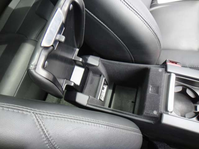 ボルボ ＸＣ６０ Ｄ４　クラシック H28年 (東北) 99