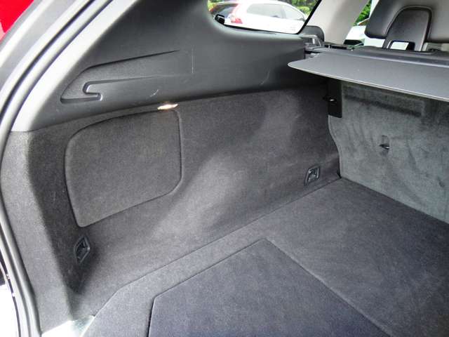 ボルボ ＸＣ６０ Ｄ４　クラシック H28年 (東北) 99