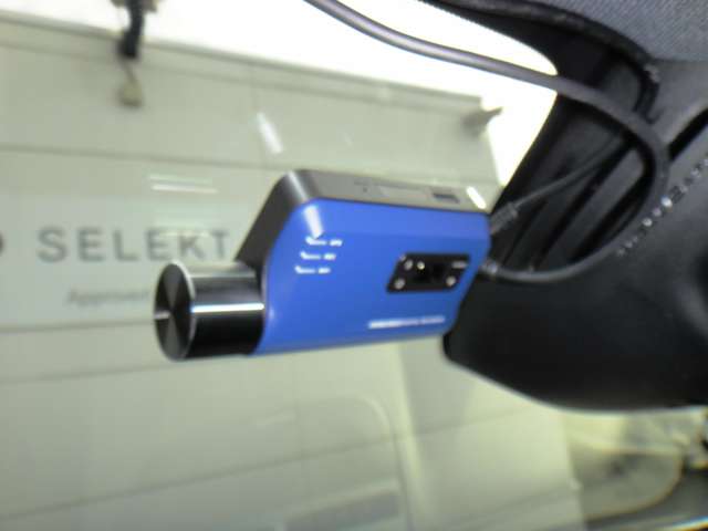 ボルボ ＸＣ４０ Ｔ４ ＡＷＤ Ｒデザイン ４ＷＤ R2年 (東北) 99