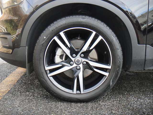 ボルボ ＸＣ４０ Ｔ４ ＡＷＤ Ｒデザイン ４ＷＤ R2年 (東北) 99